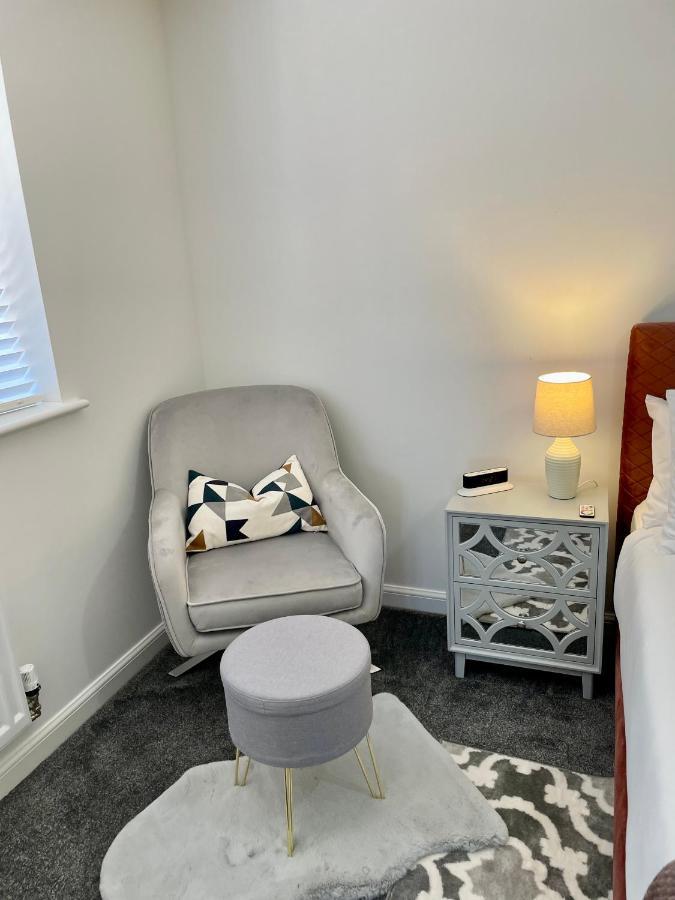 Aspen Villa هيميل هيمبستيد المظهر الخارجي الصورة