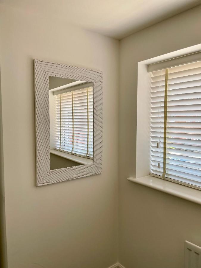 Aspen Villa هيميل هيمبستيد المظهر الخارجي الصورة